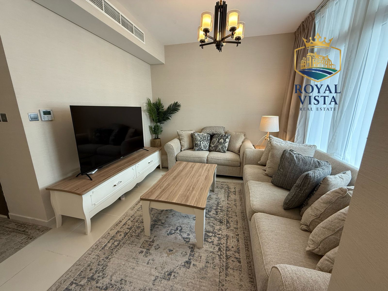 AVAILABLE FROM 14th APRIL - FULLY FURNISHED - BACK TO BACK - READY TO MOVE