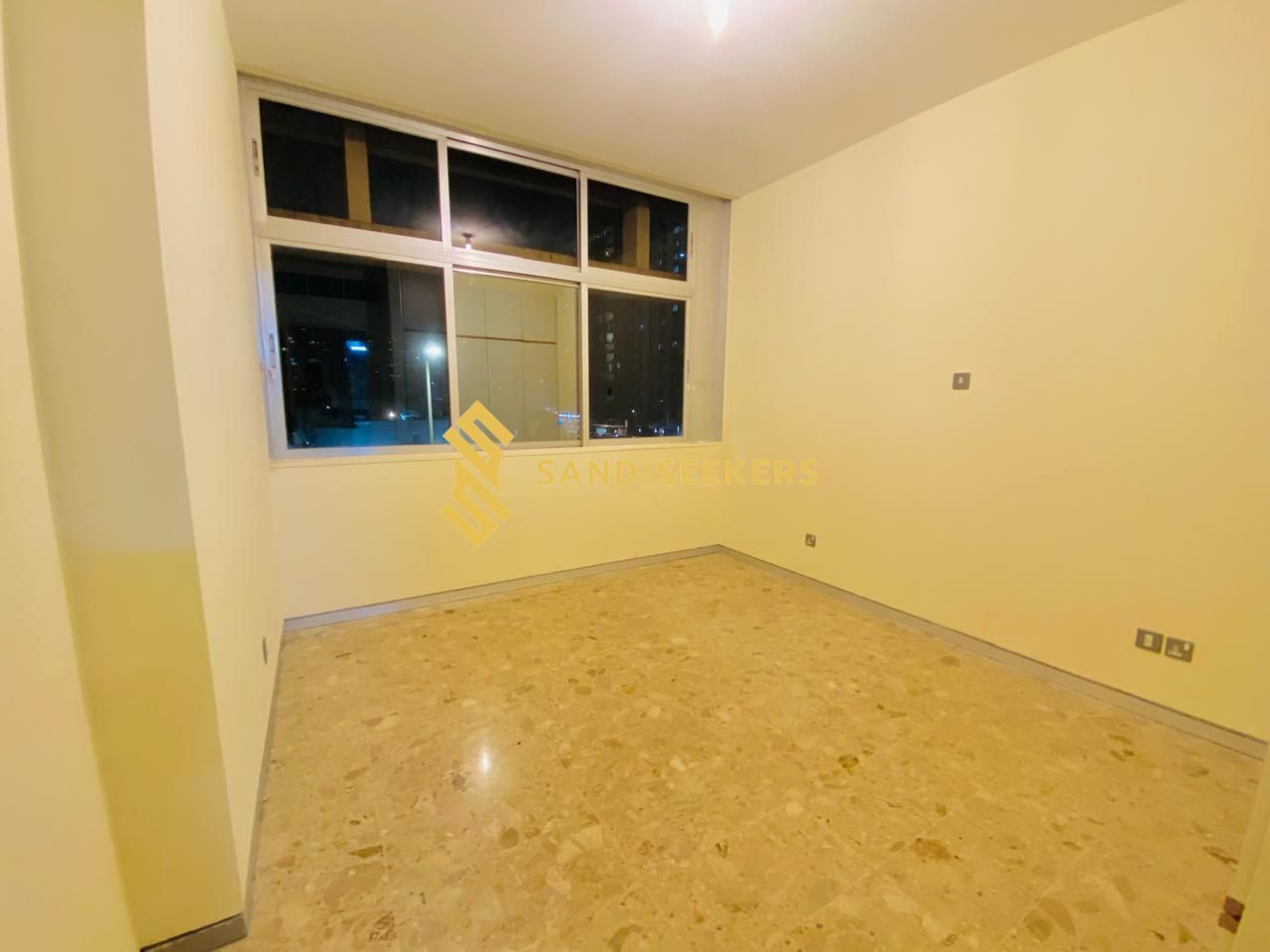 Elite Lifestyle | Striking Views | Central Address