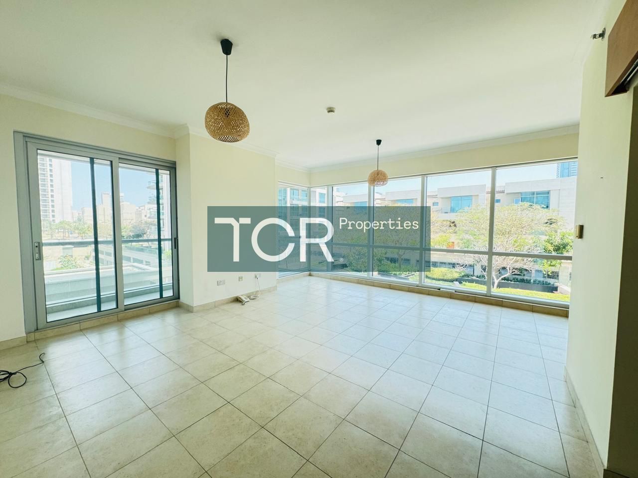 Tremendous 2Bhk Ready to Move in The Fairway East