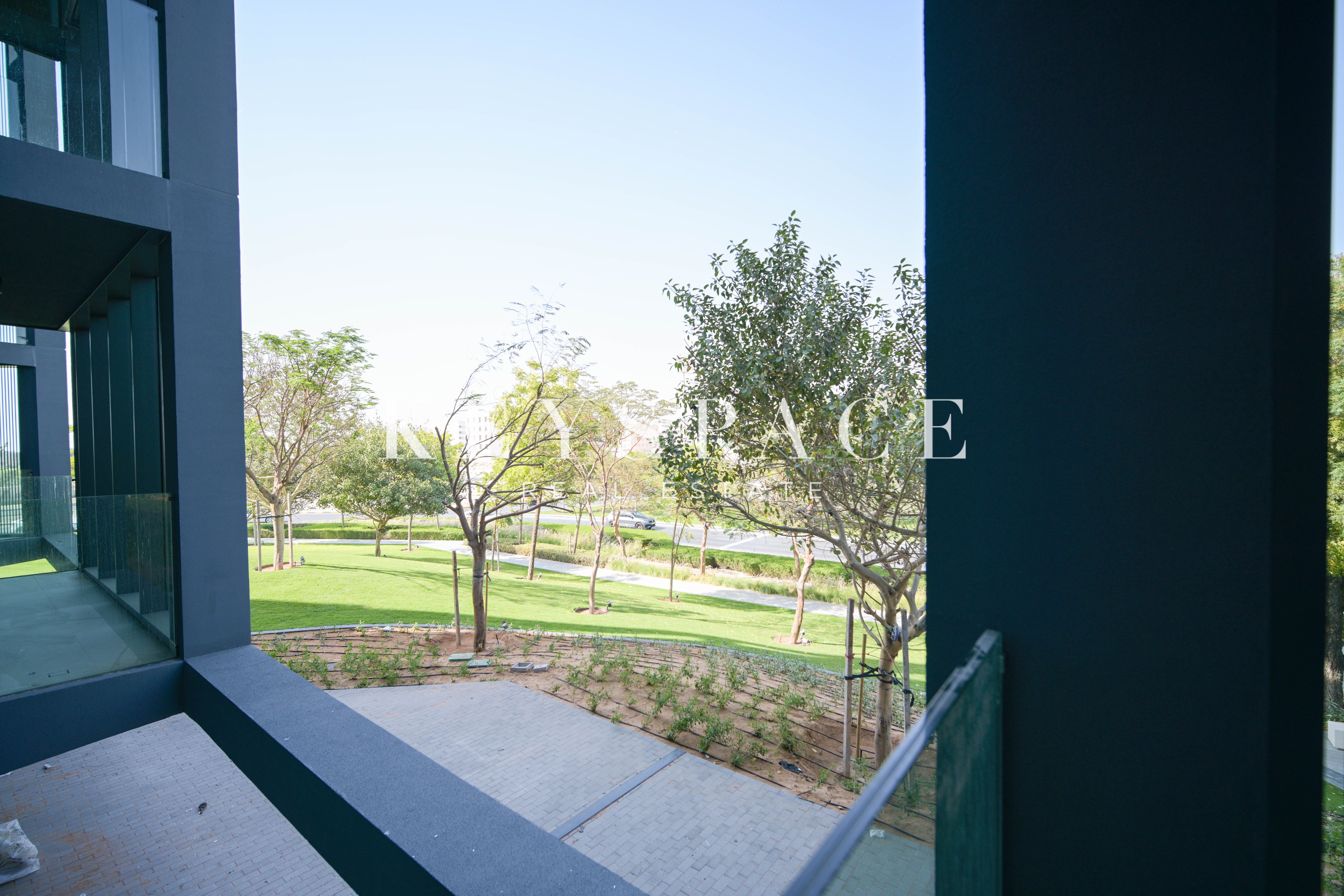 Elegant Home with Expansive Skyline Views | Resale