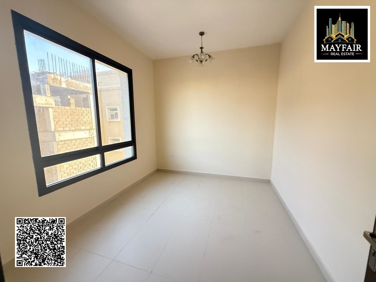 A spacious one-bedroom apartment with a balcony and a view in the Al-Aliya area, available for first-time occupancy, close to all services.