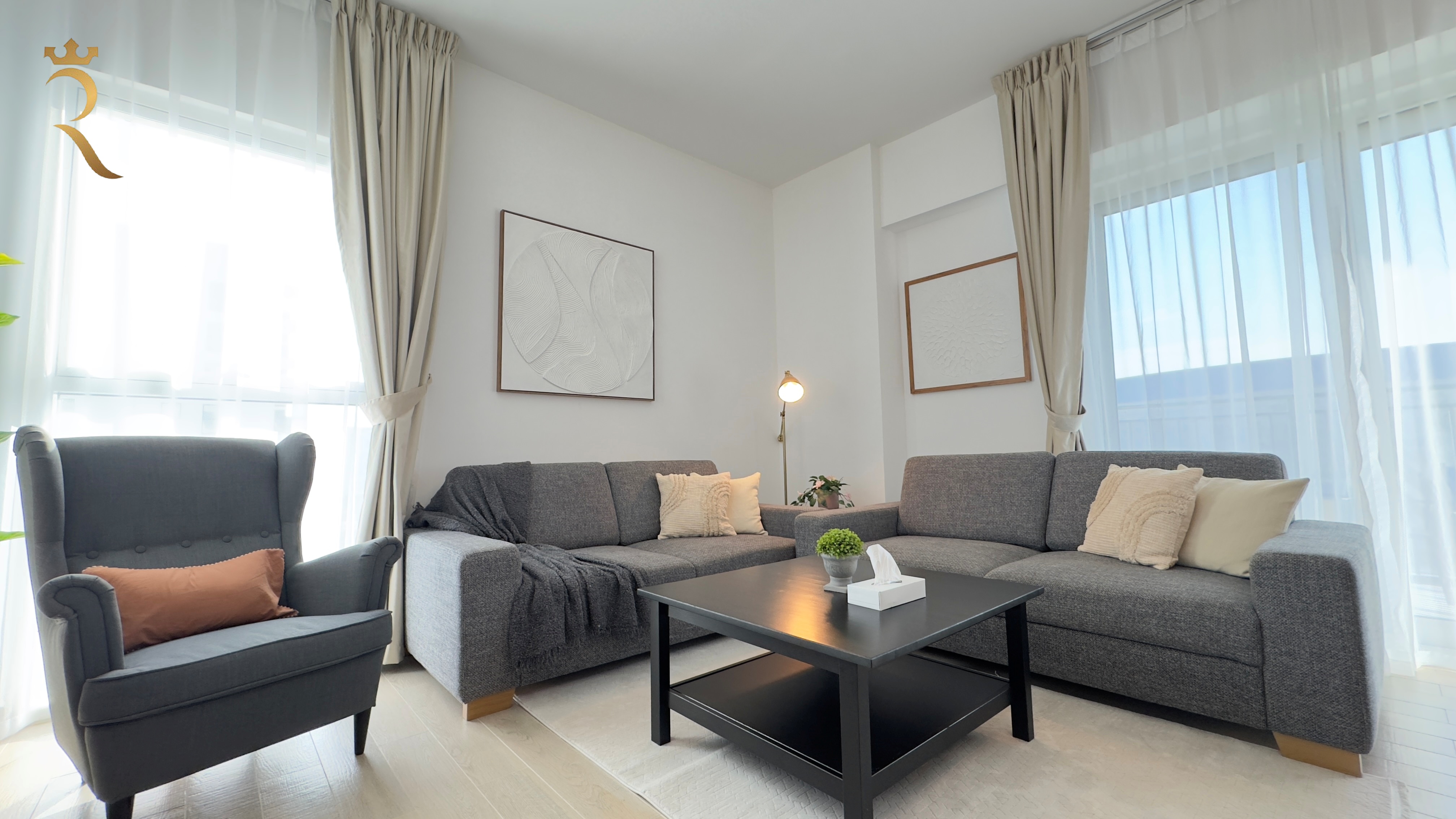 Stylish & Spacious 4BR | Waterfront Retreat