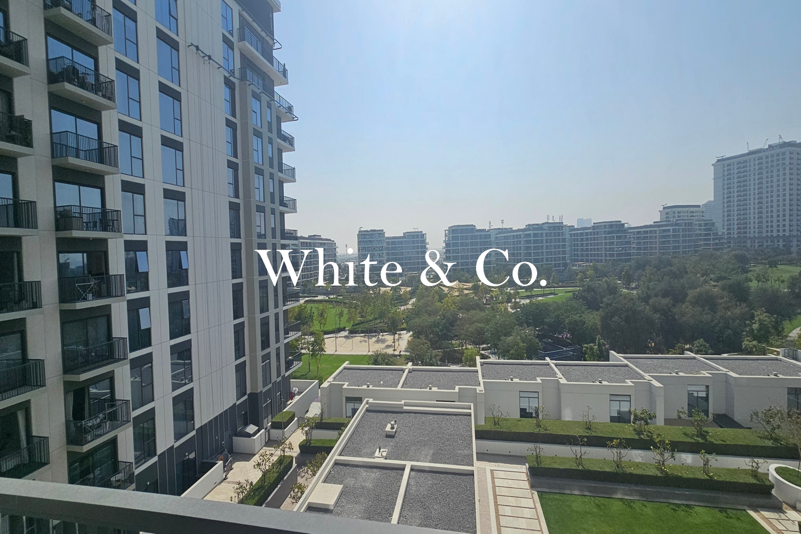 PARK & POOL VIEW|CHILLER FREE| PRICE REDUCED