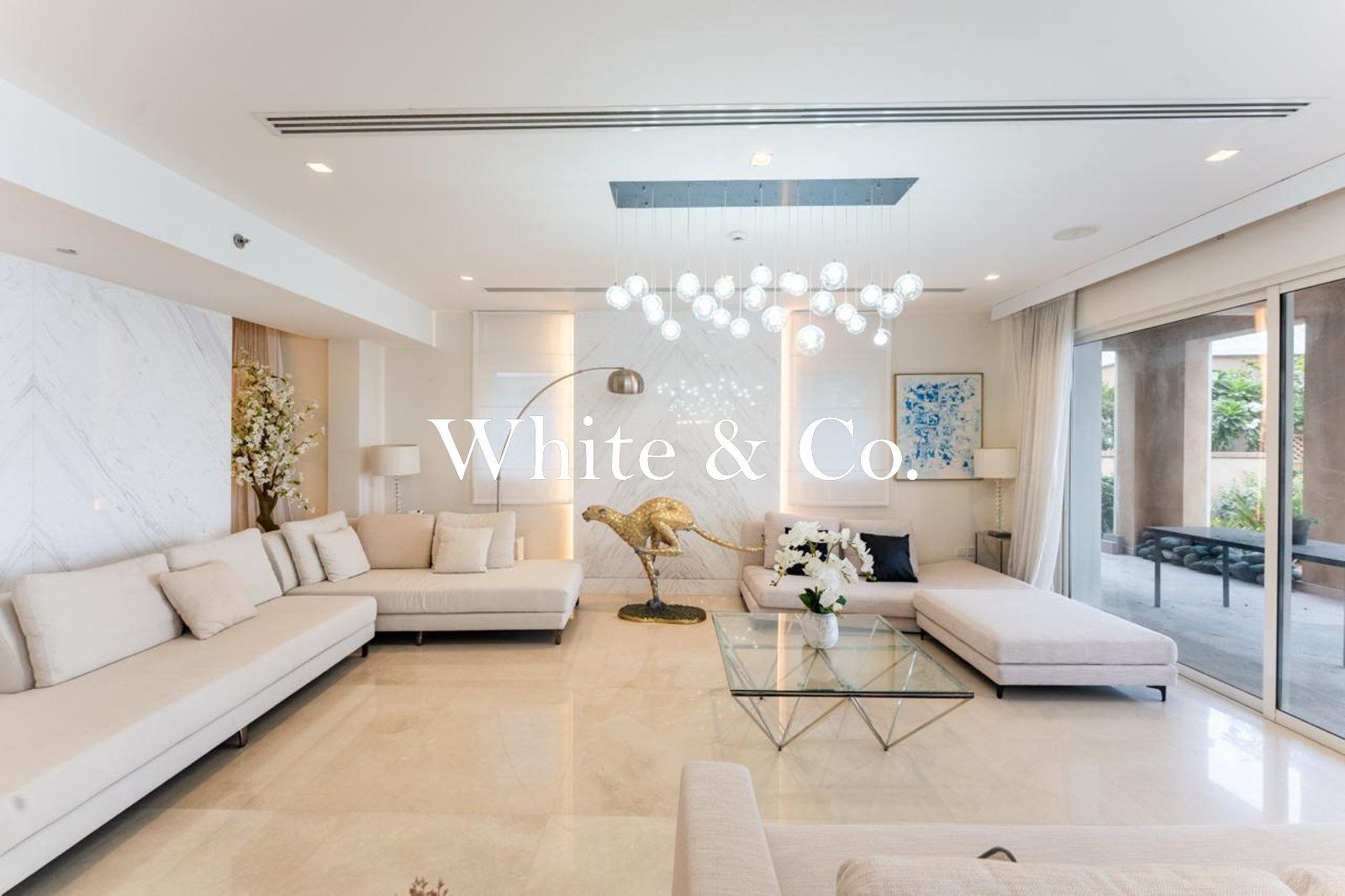 1 Of A Kind | Luxury 5 Beds | Spacious