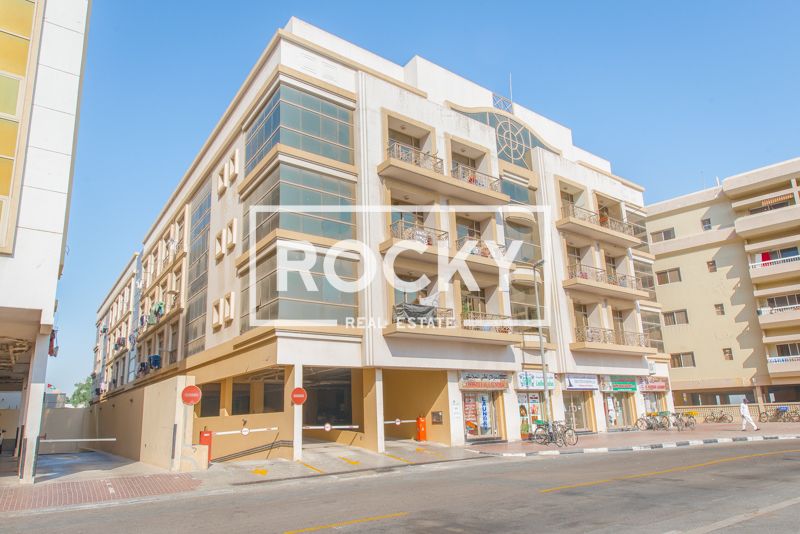 Studio in Karama | Pool Gym | Behind Ansar Gallery
