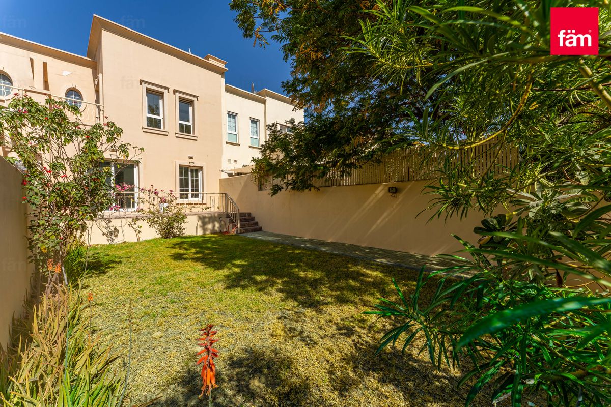 2bed+Study | Vacant | Upgraded | Close To The Park