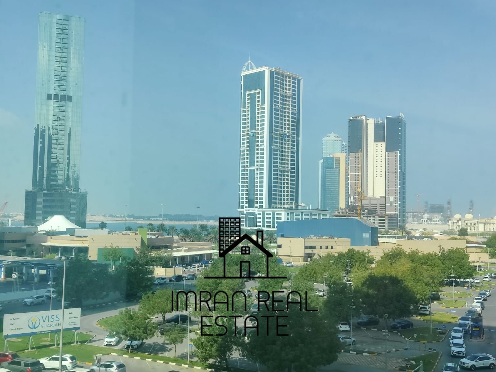 Spacious 2BHK with city view and built-in wardrobe