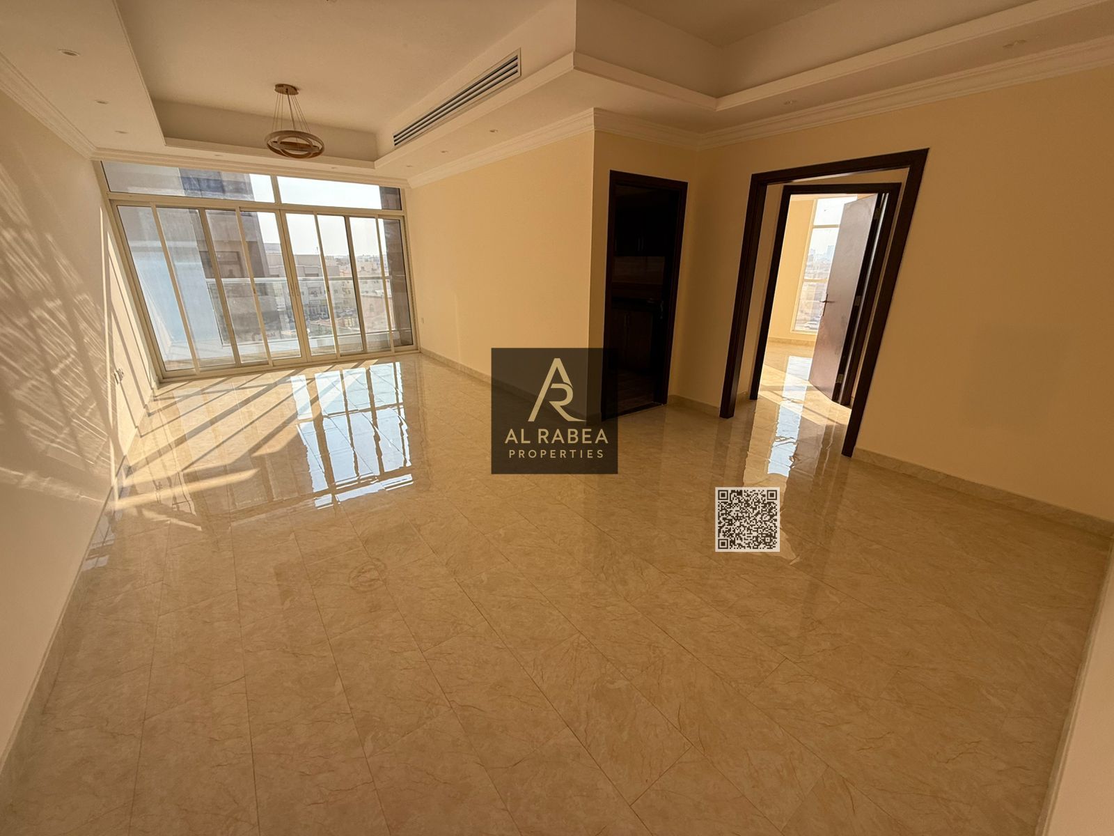 Second tenant - Spacious area - Prime location