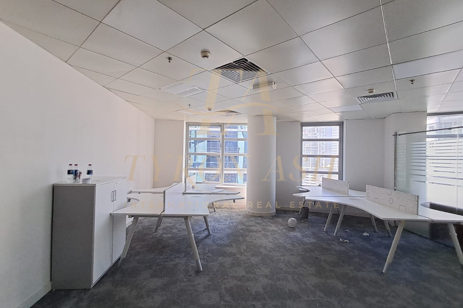 Vacant | High Floor | Fitted | Close to Metro