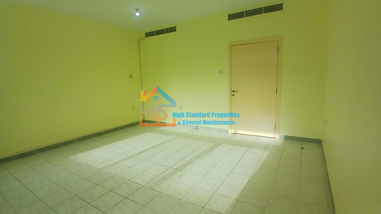 Spacious 2BHK Apartment with Balcony | Central AC | Hamdan Street – Abu Dhabi