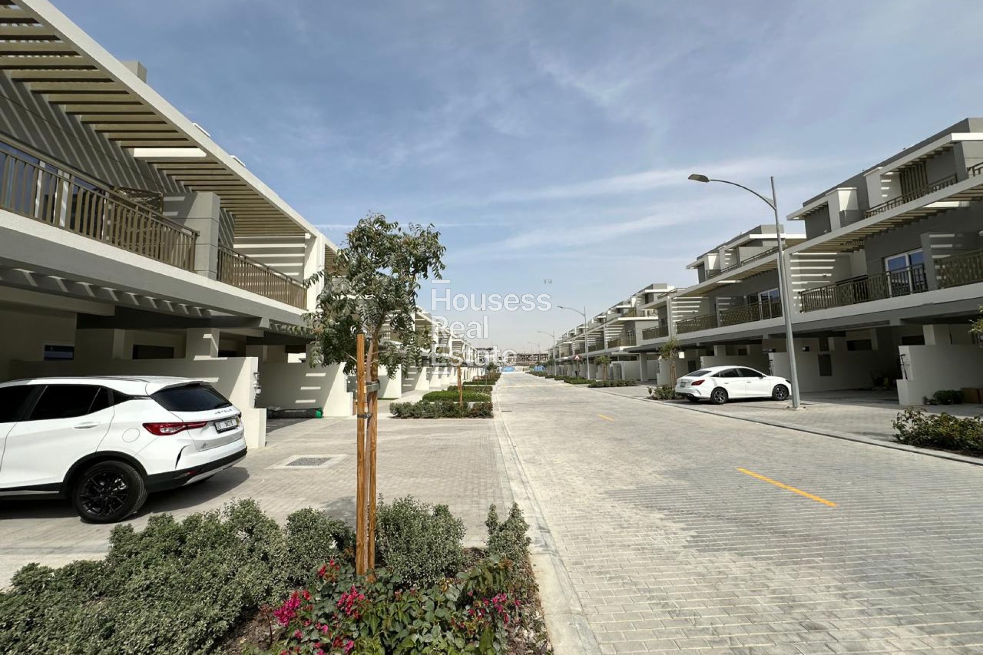 MODERN | STYLISH | BRAND NEW 3BED PLUS MAID