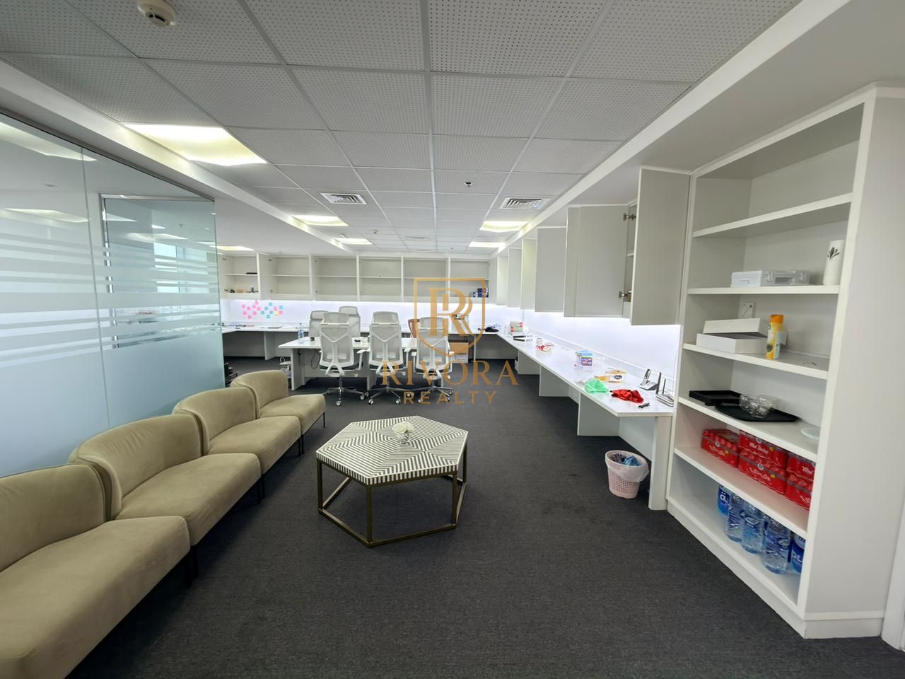 SPACIOUS OFFICE I FULLY FITTED I WITH PARKING