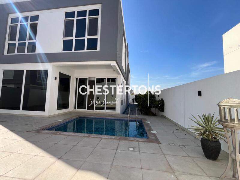 Exquisite Modern Contemporary Home, Private Pool