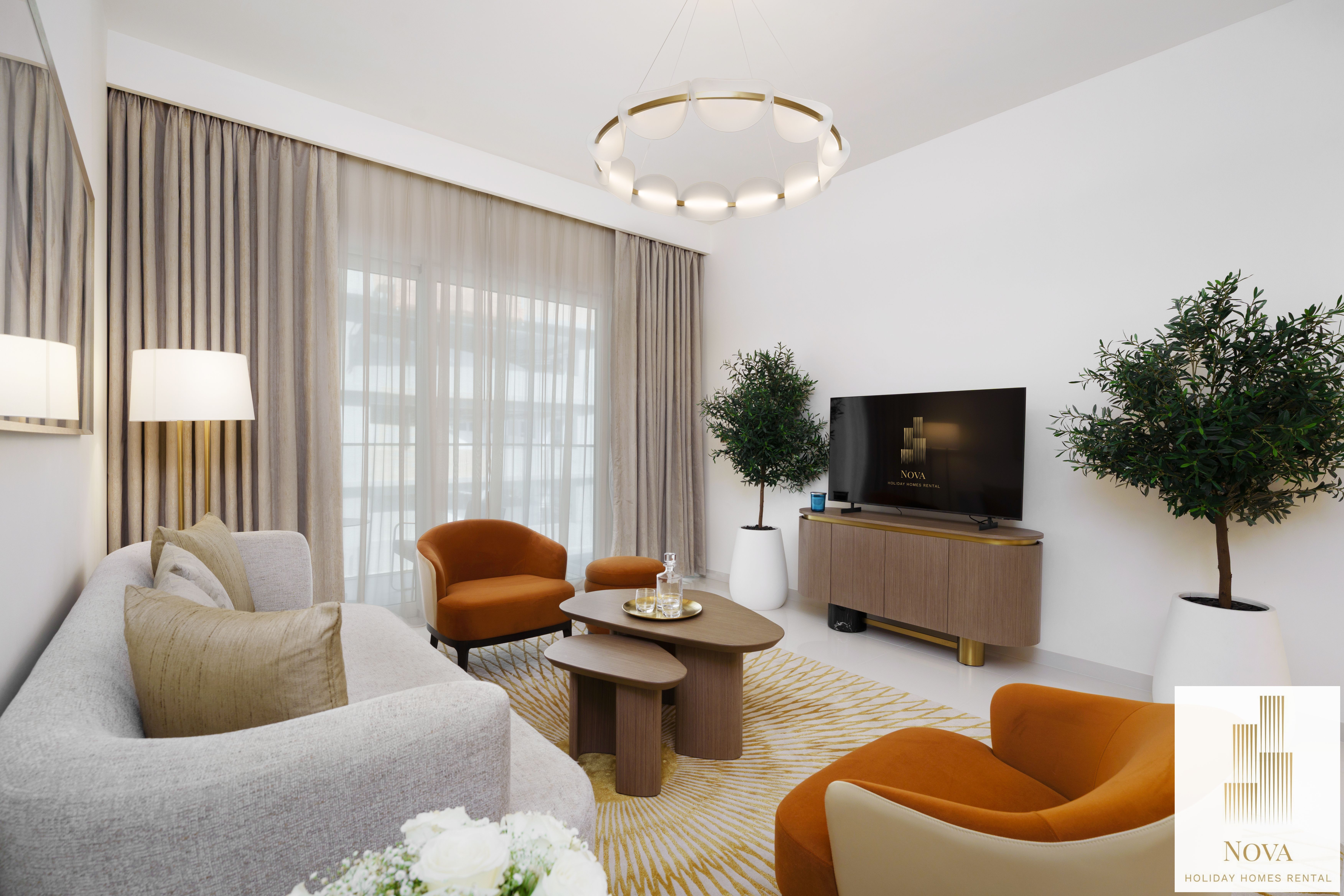 Bills Included! Serviced Stylish 1 BR Beachfront