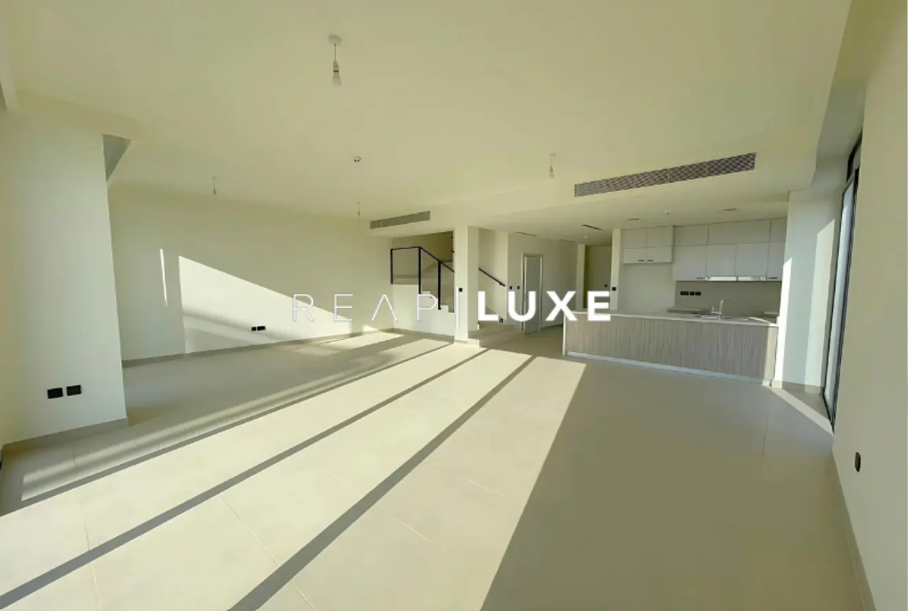 Vacant | Spacious | On The Park - copy