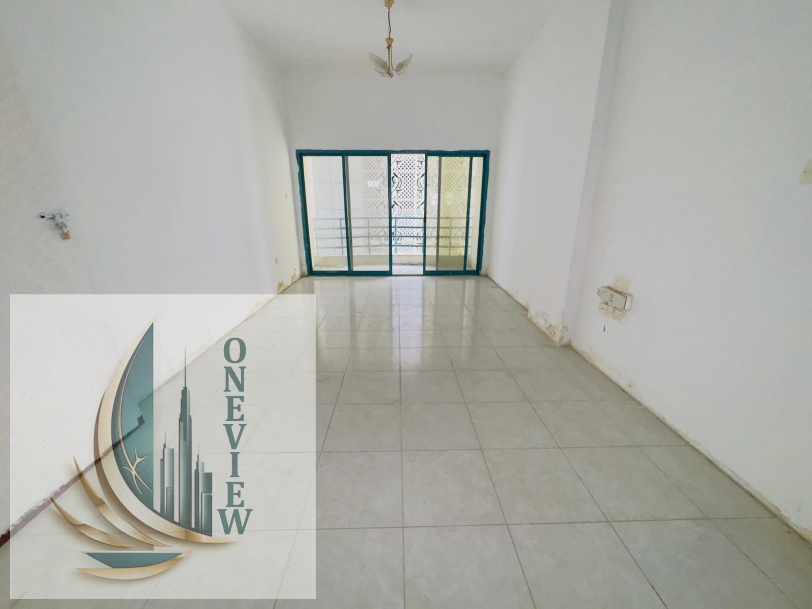 LAWISH OFFER//CLOSE TO CORNISH//NICE 3BHK WITH MASTER BEEDROOM BALCONY&MADE ROOM SAPARTE WASHROOM ONLY 45,000