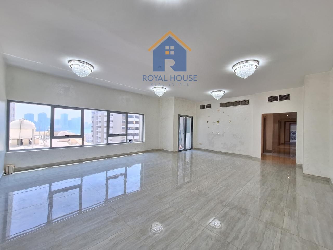 Spacious 3 BR in Al Majaz 3: Perfect Family Retreat