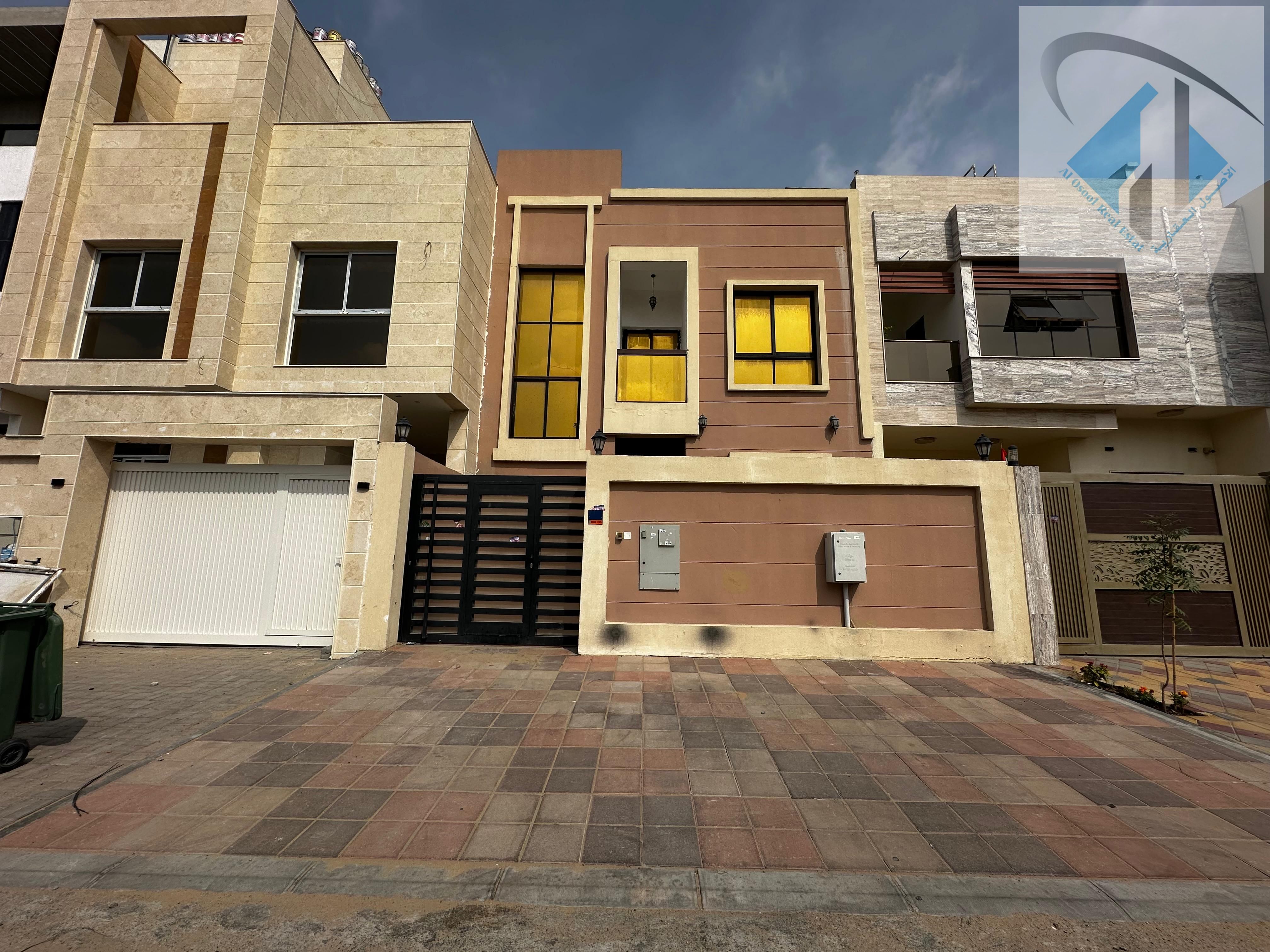 A unique opportunity: a beautiful townhouse for annual rent in a prime location.