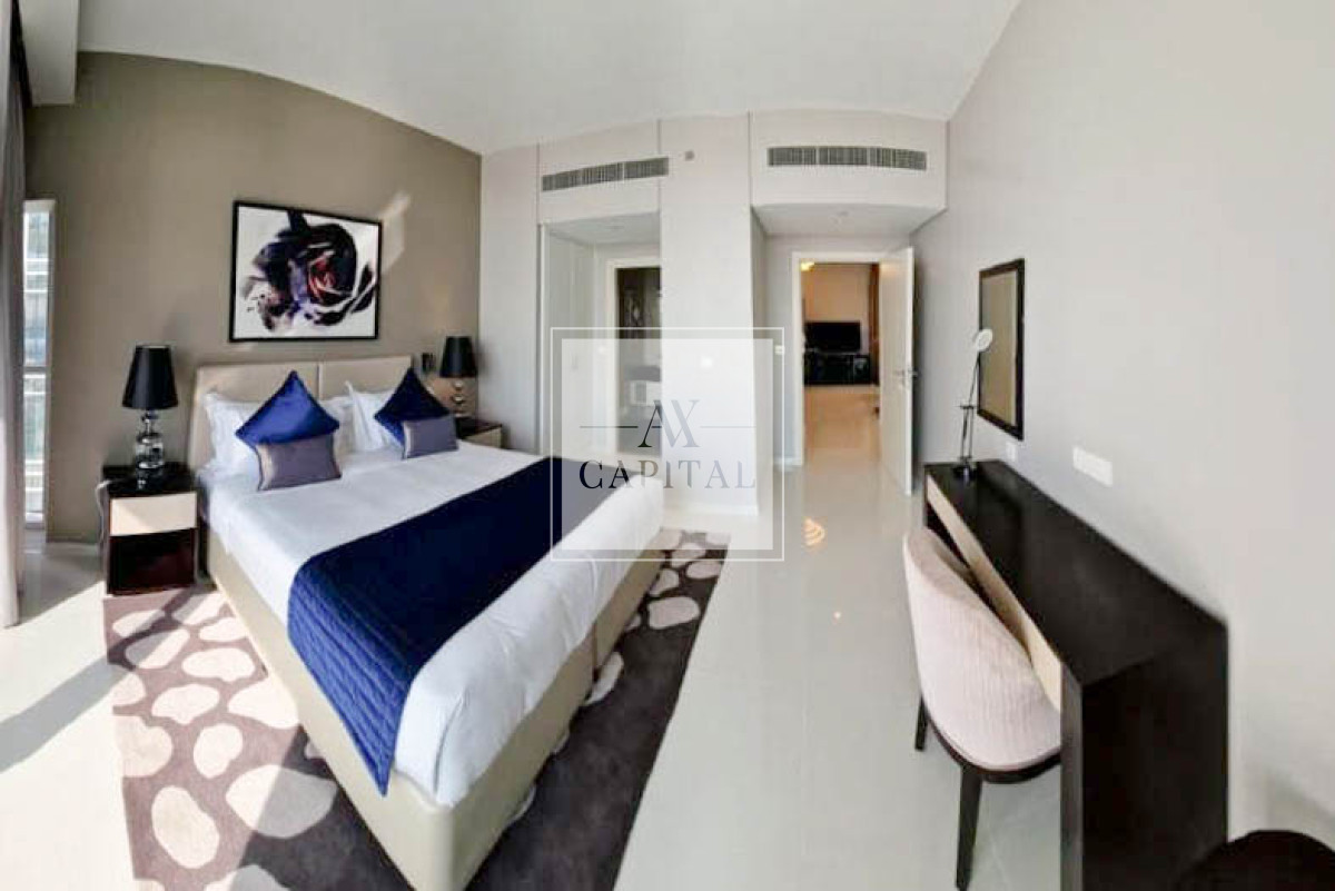 Golf & Lagoons View | Brand New | Corner Flat