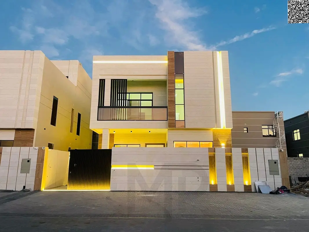 A once-in-a-lifetime opportunity! Own your dream villa with a rooftop terrace. Freehold ownership available to all nationalities. Price negotiable. Su