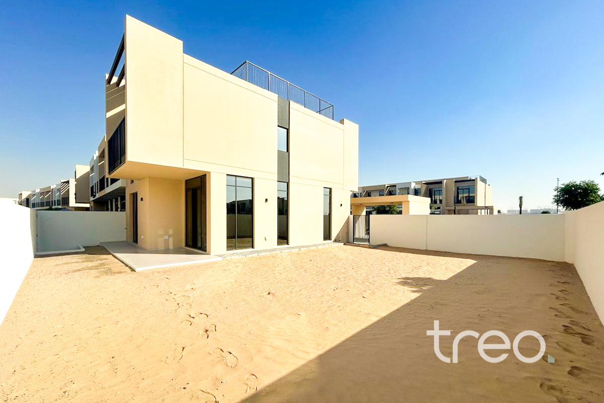 Large Plot | Close to Amenities | Available Now