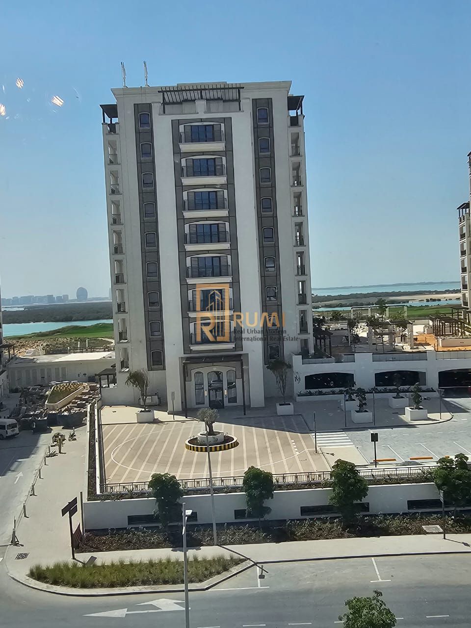 Fully Furnished 1 BR | Great Community | Prime Location