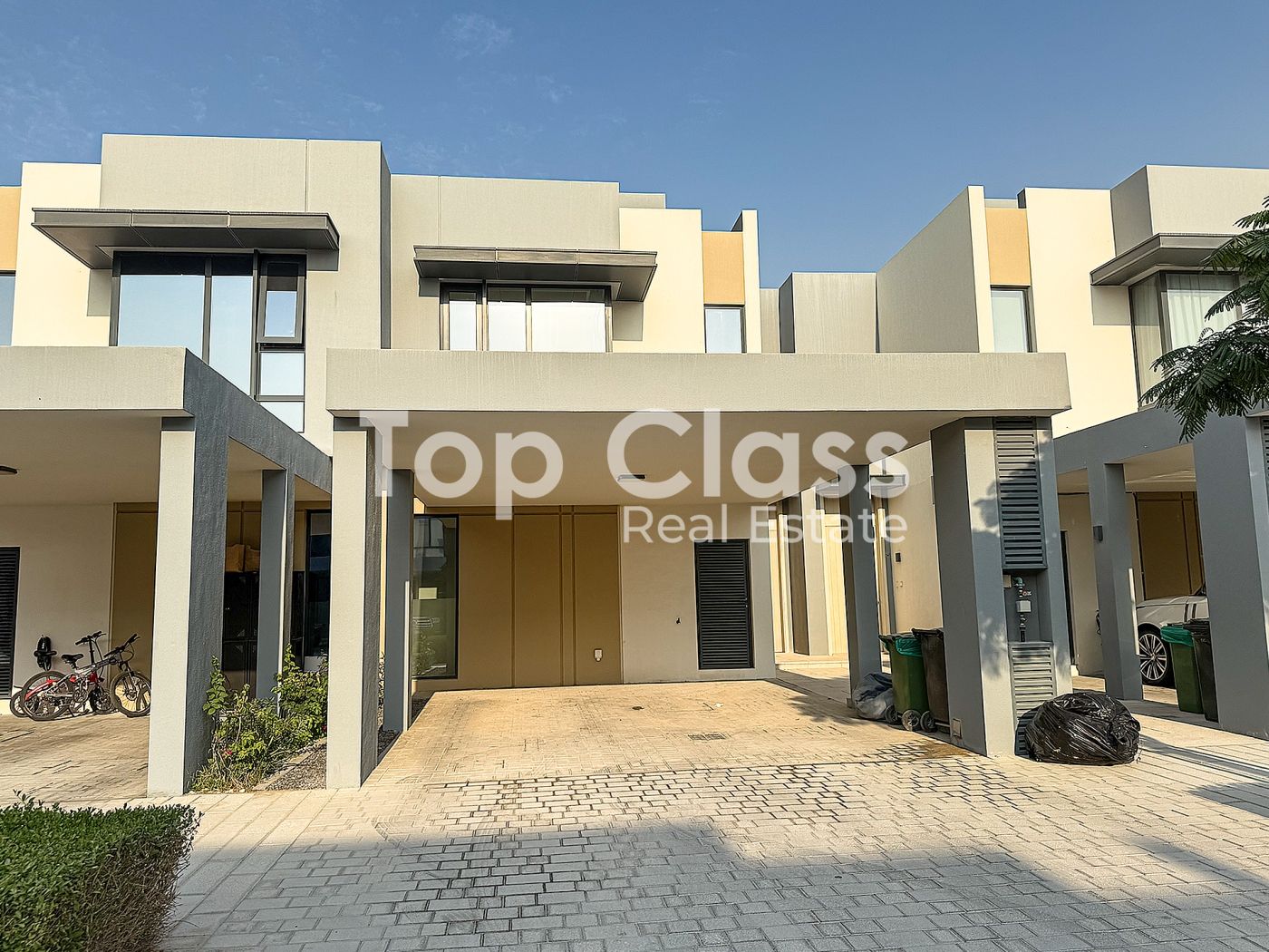 Brand New | 3 Beds + Maid Room|Ready Move In