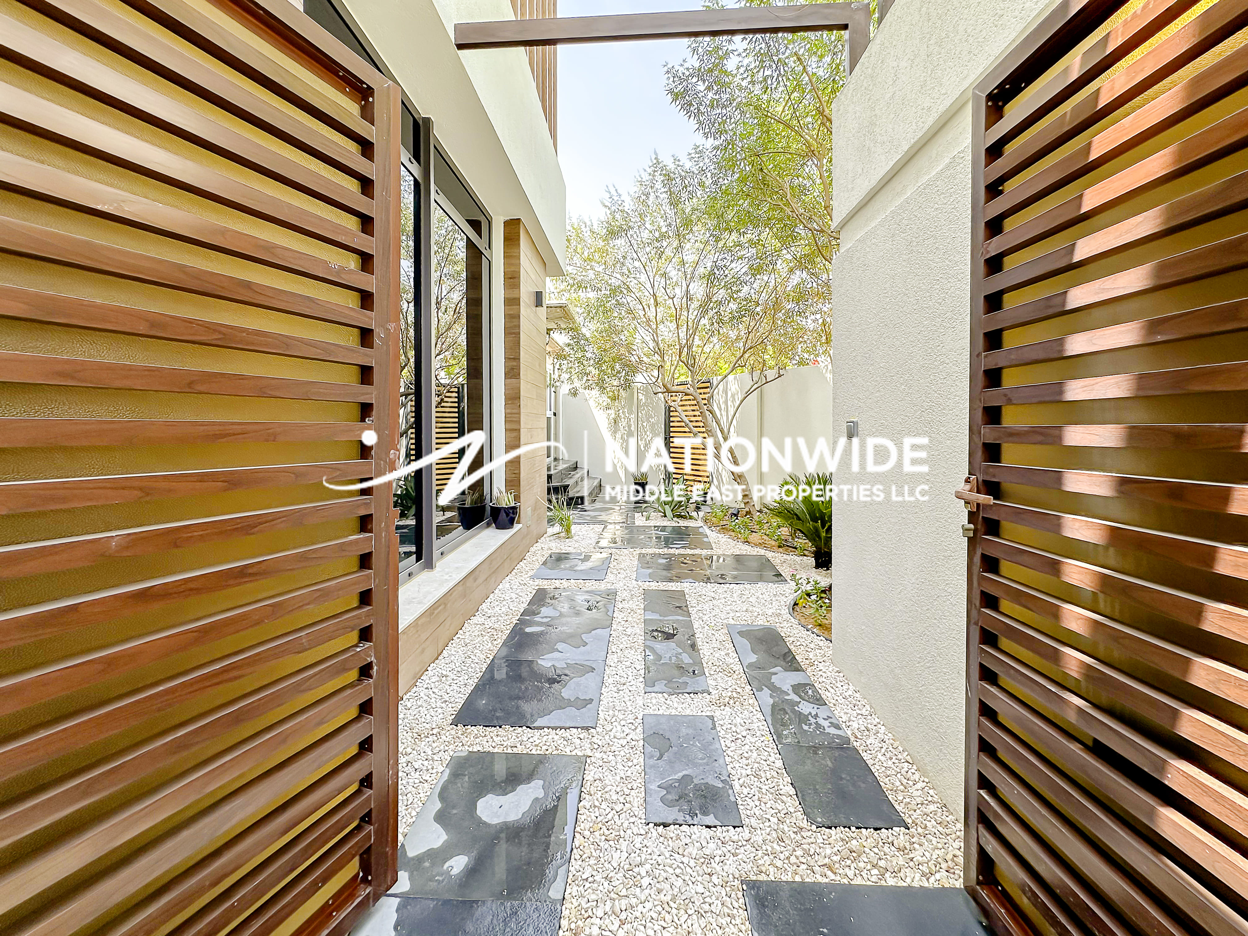 Stunning Villa | Double Row | Community Views