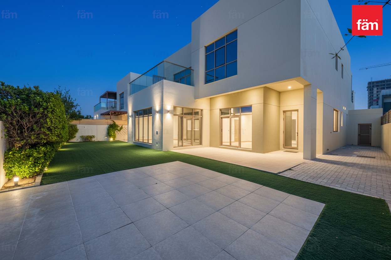 Green Belt | Vacant | All Ensuite | Huge Layout