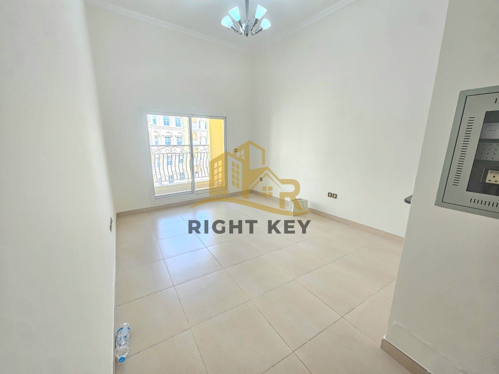 LOWER PRICE/LAVISH STUDIO/48K