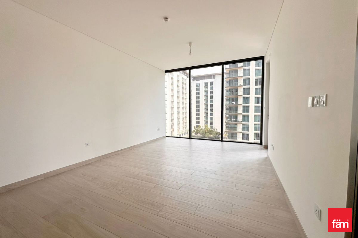 Unfurnished | kitchen appliance | prime location