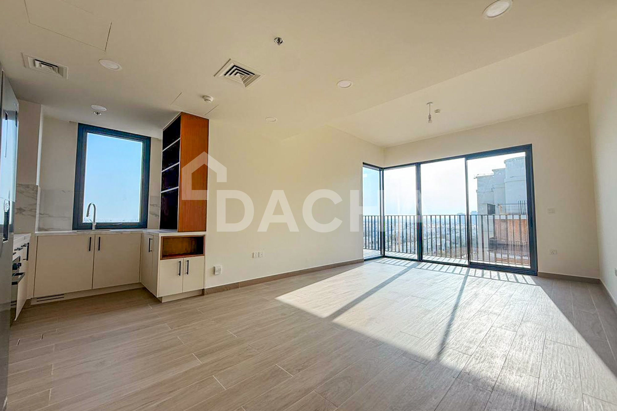 High Floor | Corner Unit | Community view