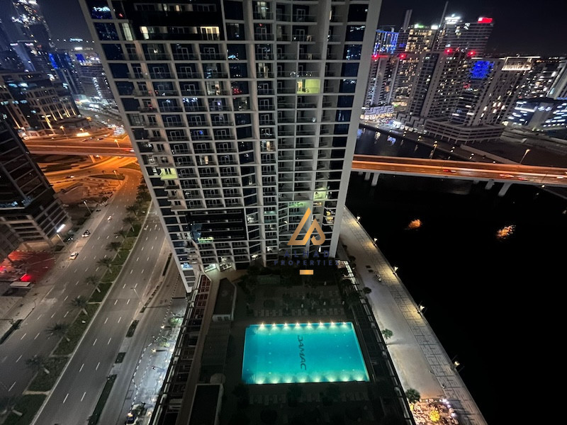 EXCLUSIVE BALCONY POOL HIGH FLOOR