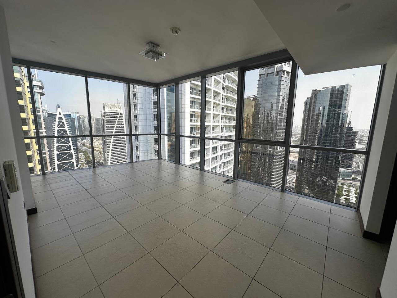 SPECIOUS | HIGH FLOOR | NEXT TO METRO | VACANT