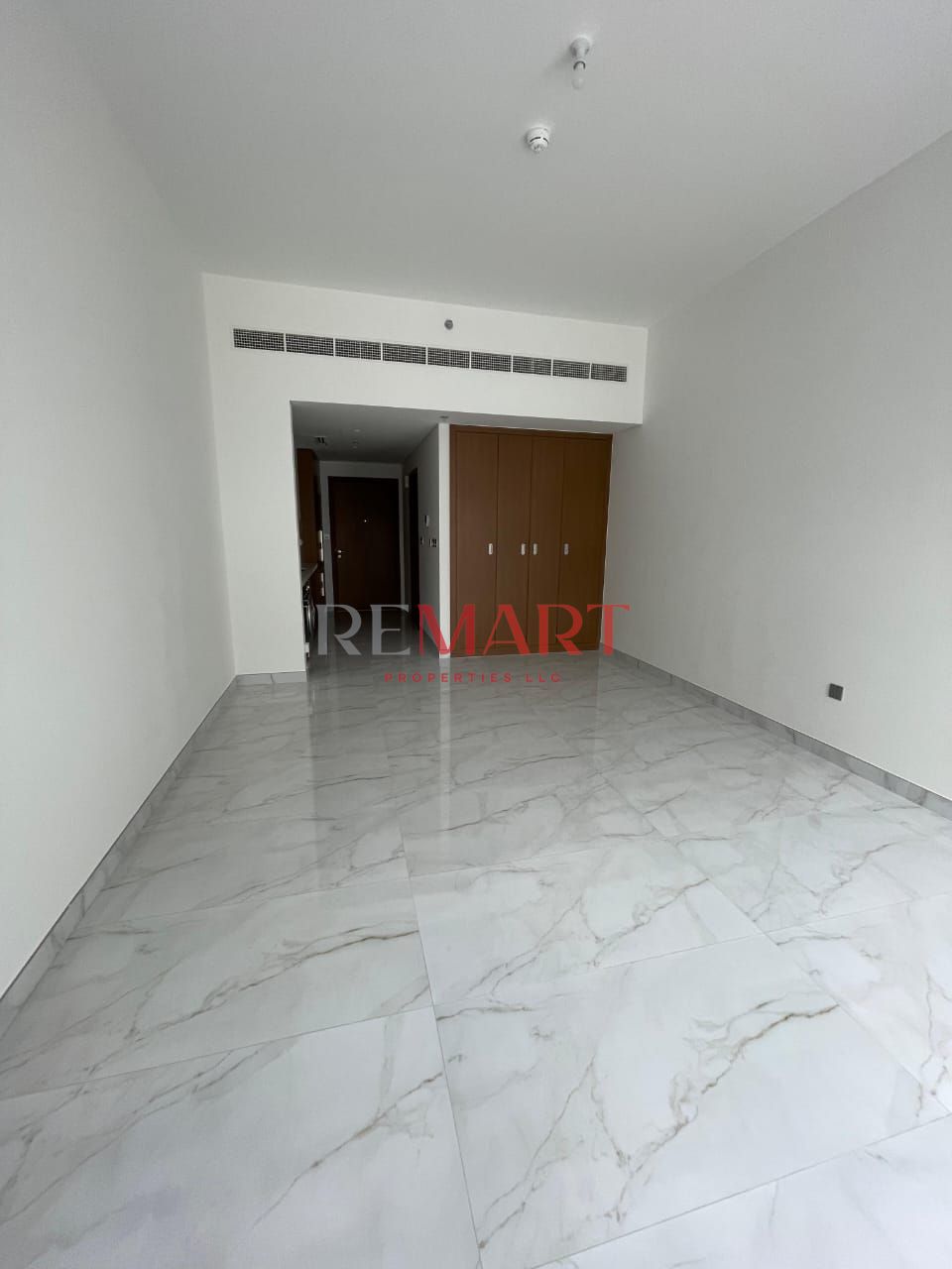 Spacious Unfurnished Studio with 1 Washroom and Large Balcony | Azizi Mirage