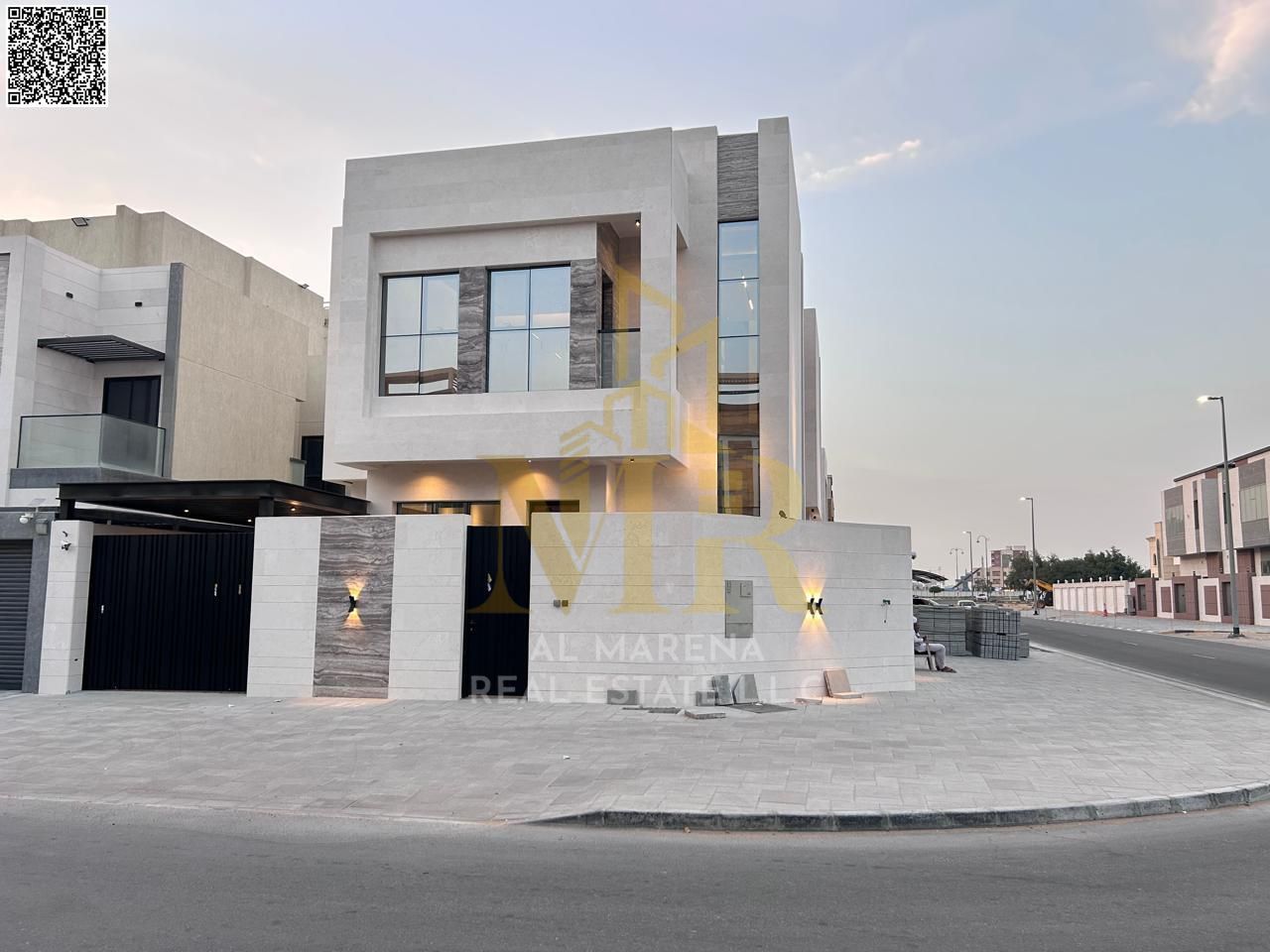 A villa with a price including registration, ownership, electricity, water and air conditioning fees on the main street, ready to live in in the most