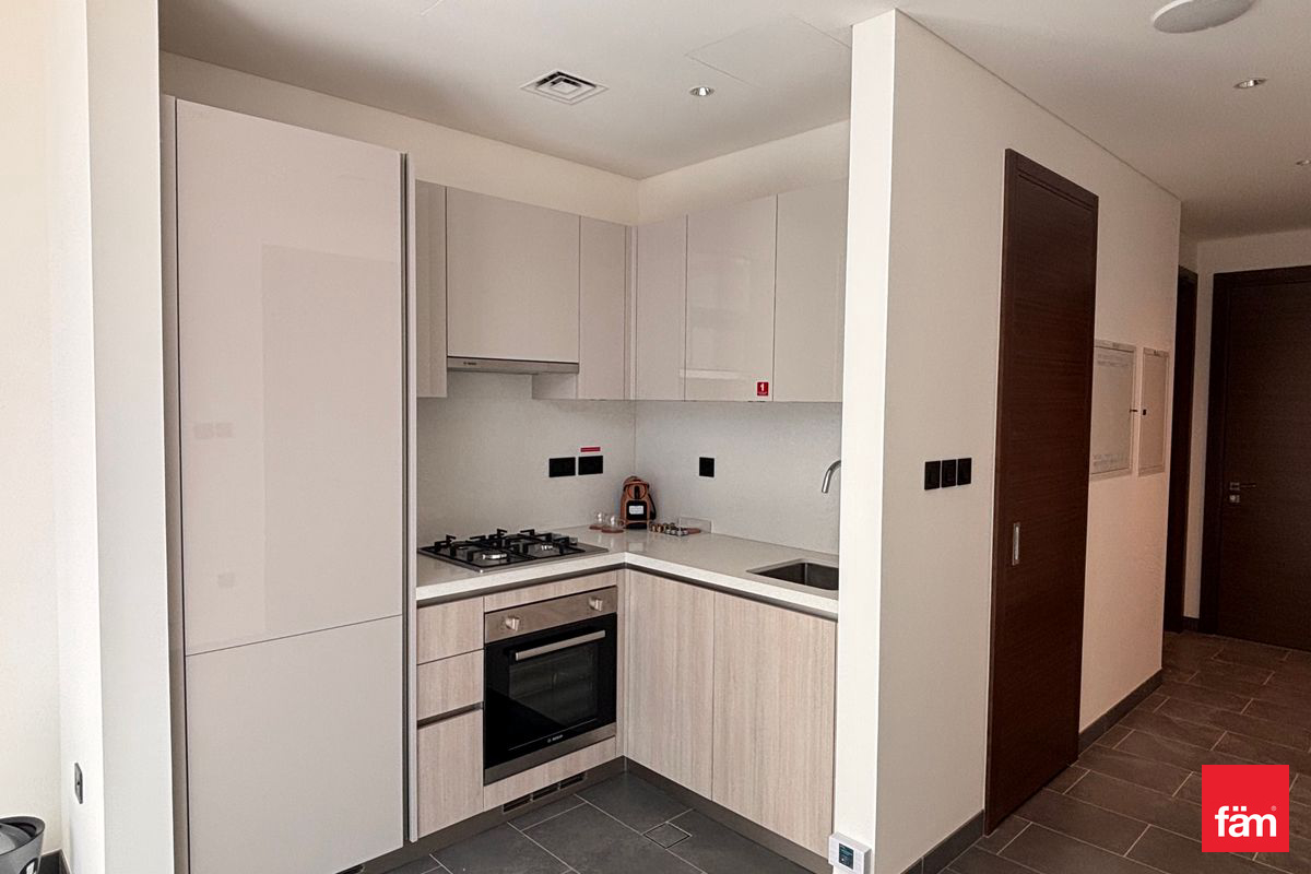 Vacant 1BR + 134 sqft Storage | Untouched