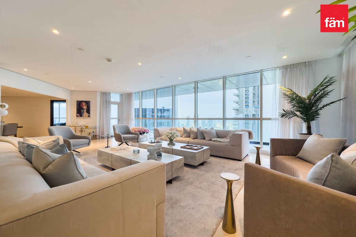 Stunning Seaviews | Huge Layout | VOT