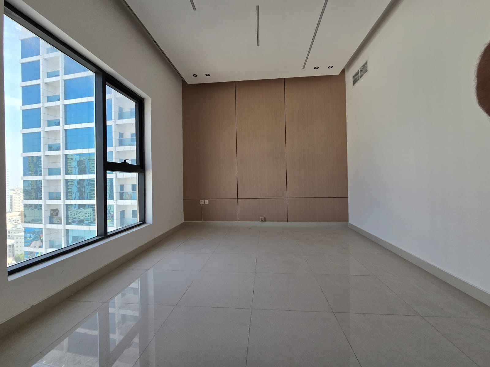 3BR Apartment First Tenant Al Rashidiya