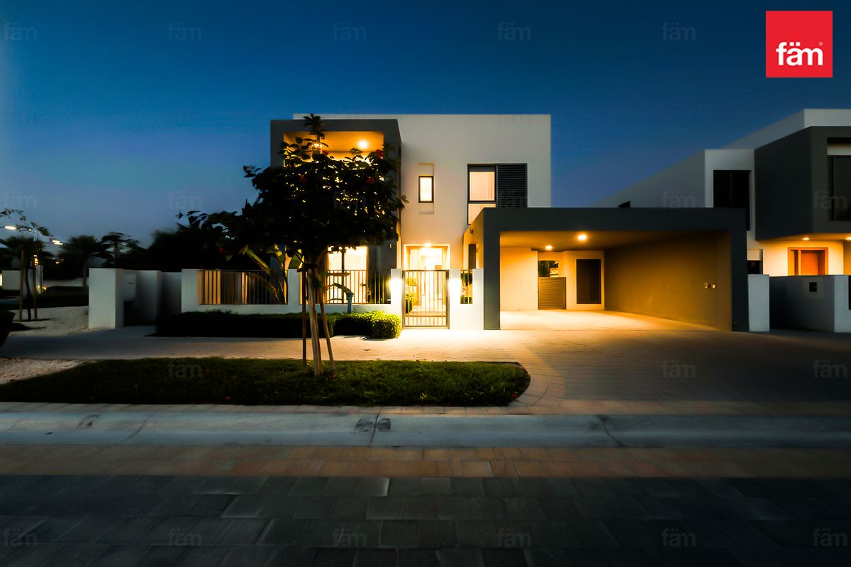 Spacious 4 Bedroom Villa | Family Community