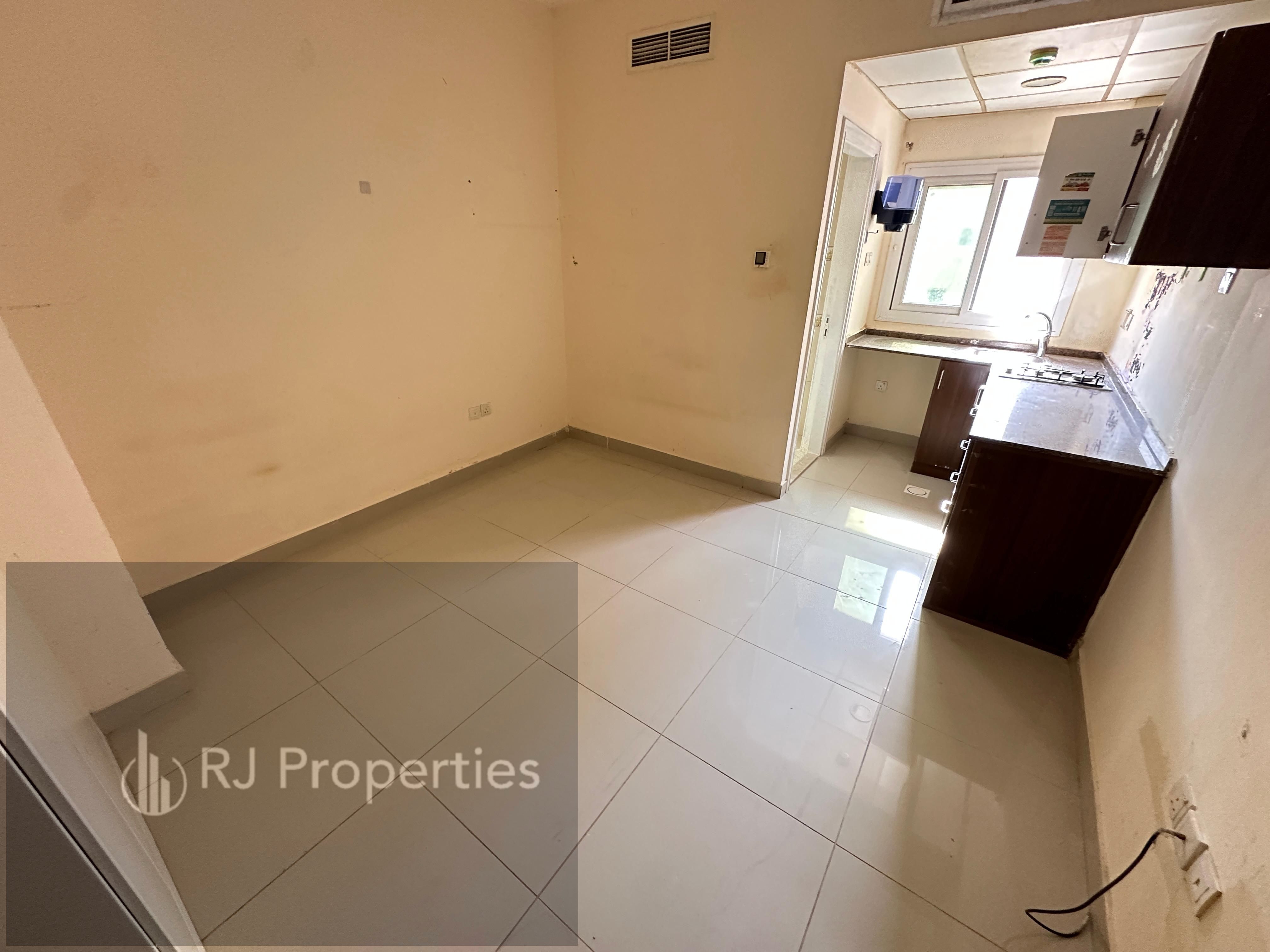 Spacious Studio With Spreat kitchen &Wardrobes Affordable price