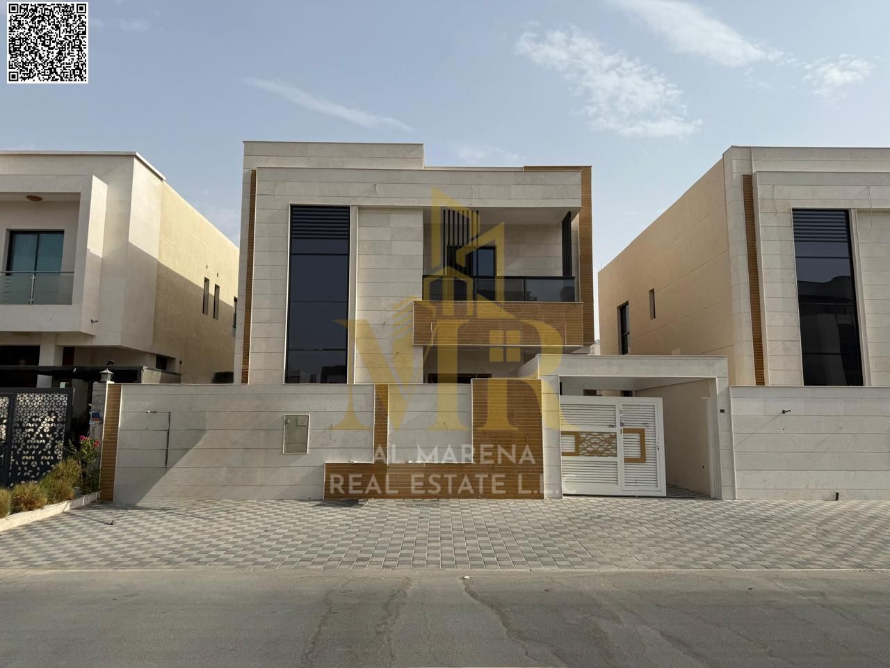 Villa directly from the owner, personal finishing, on a main street, close to all services, freehold ownership for all nationalities and without down