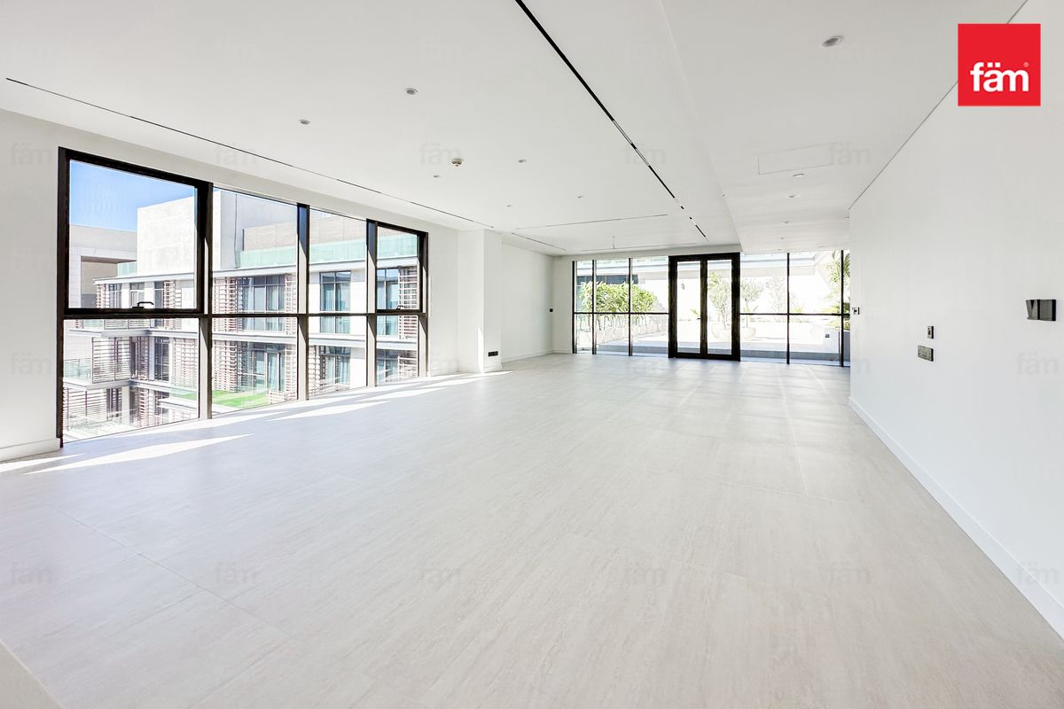 EXCLUSIVE | VACANT DUPLEX| HIGH FLOOR
