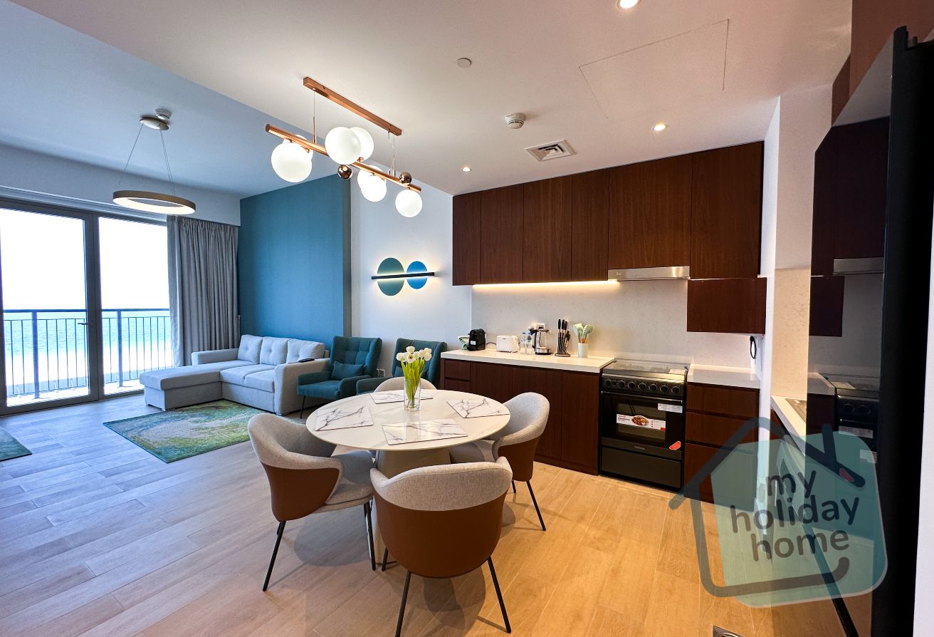 Serene 1BR | Direct Beach Access | Sea View
