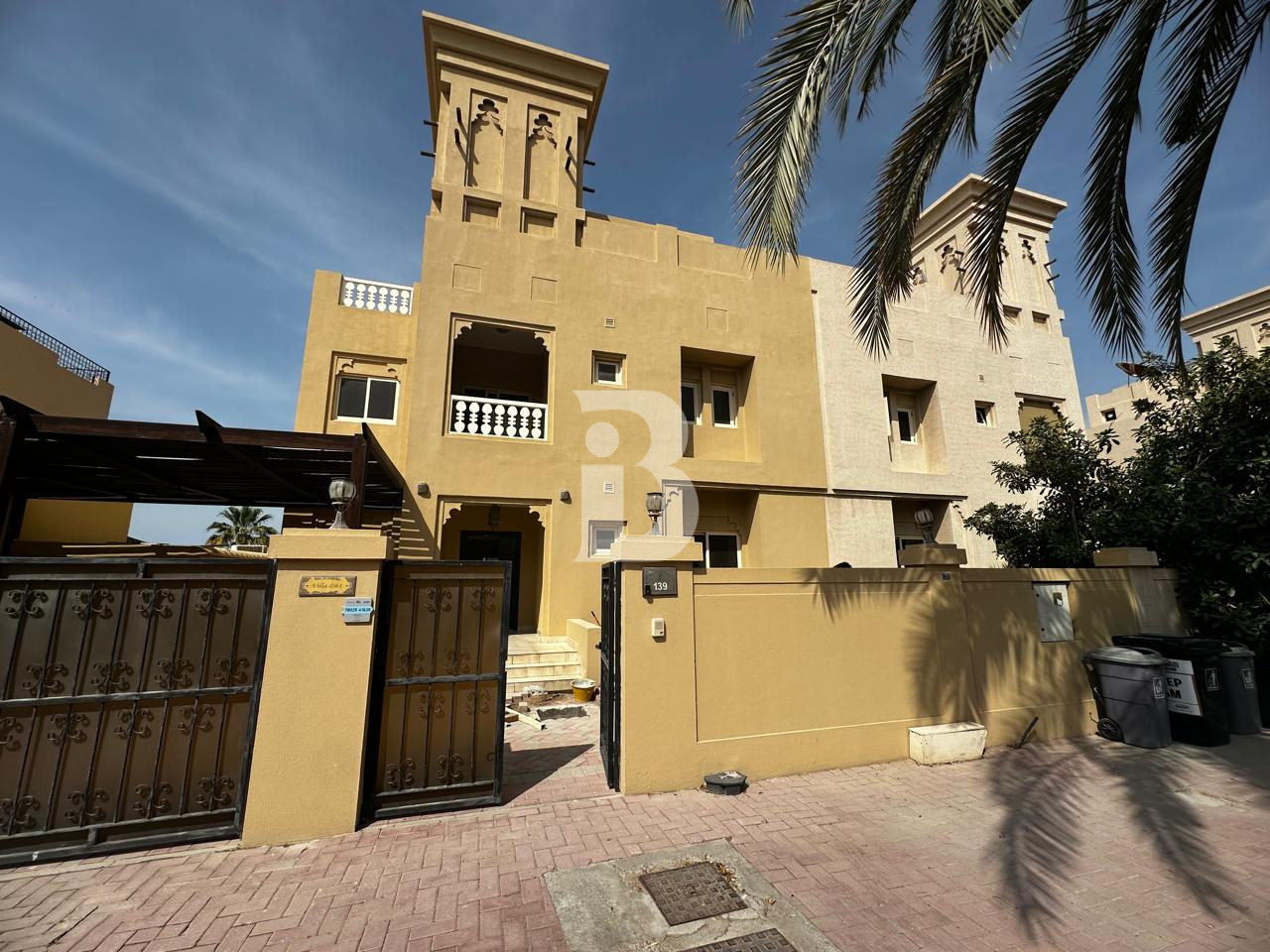 3-Storey Villa|5 Bed|Private Pool|Prime Living