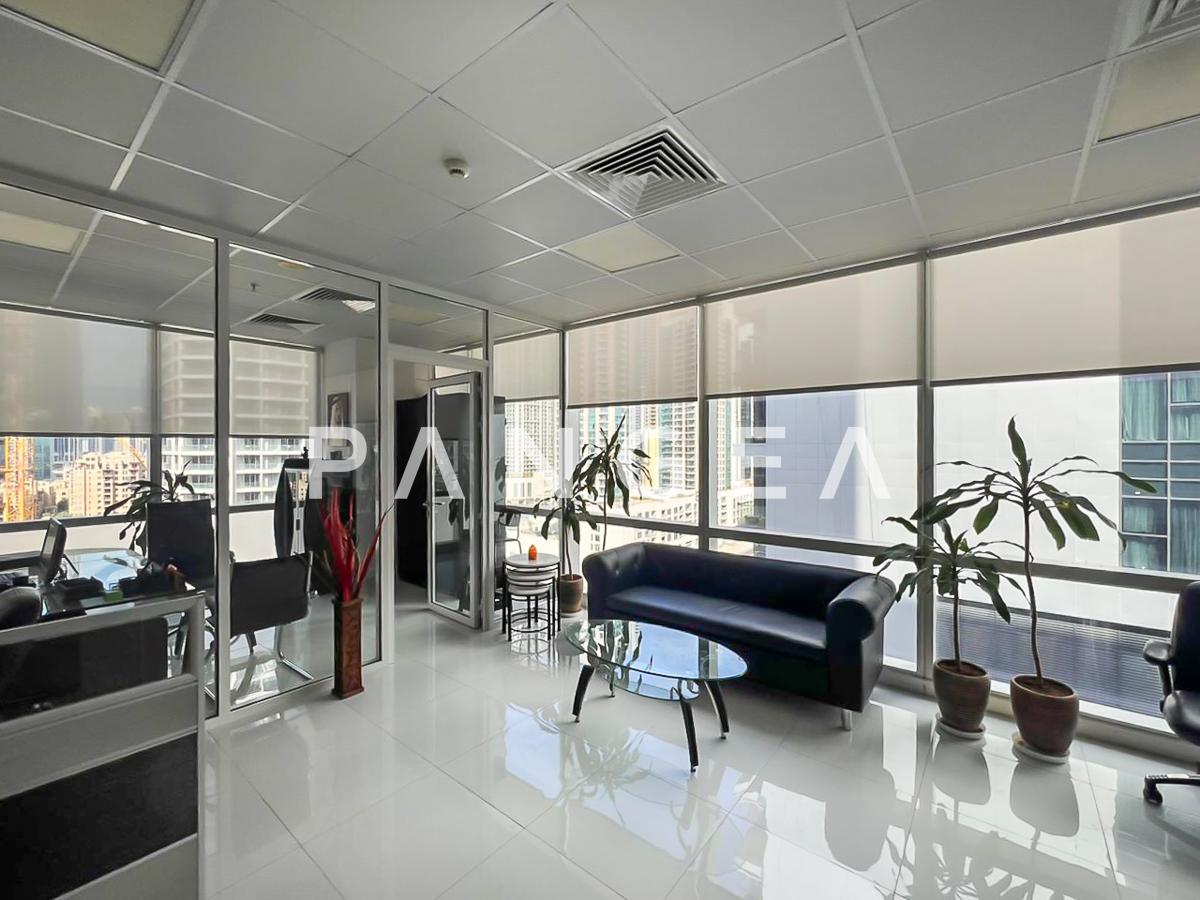 Corner Unit | Fully Fitted | Flexible Cheques
