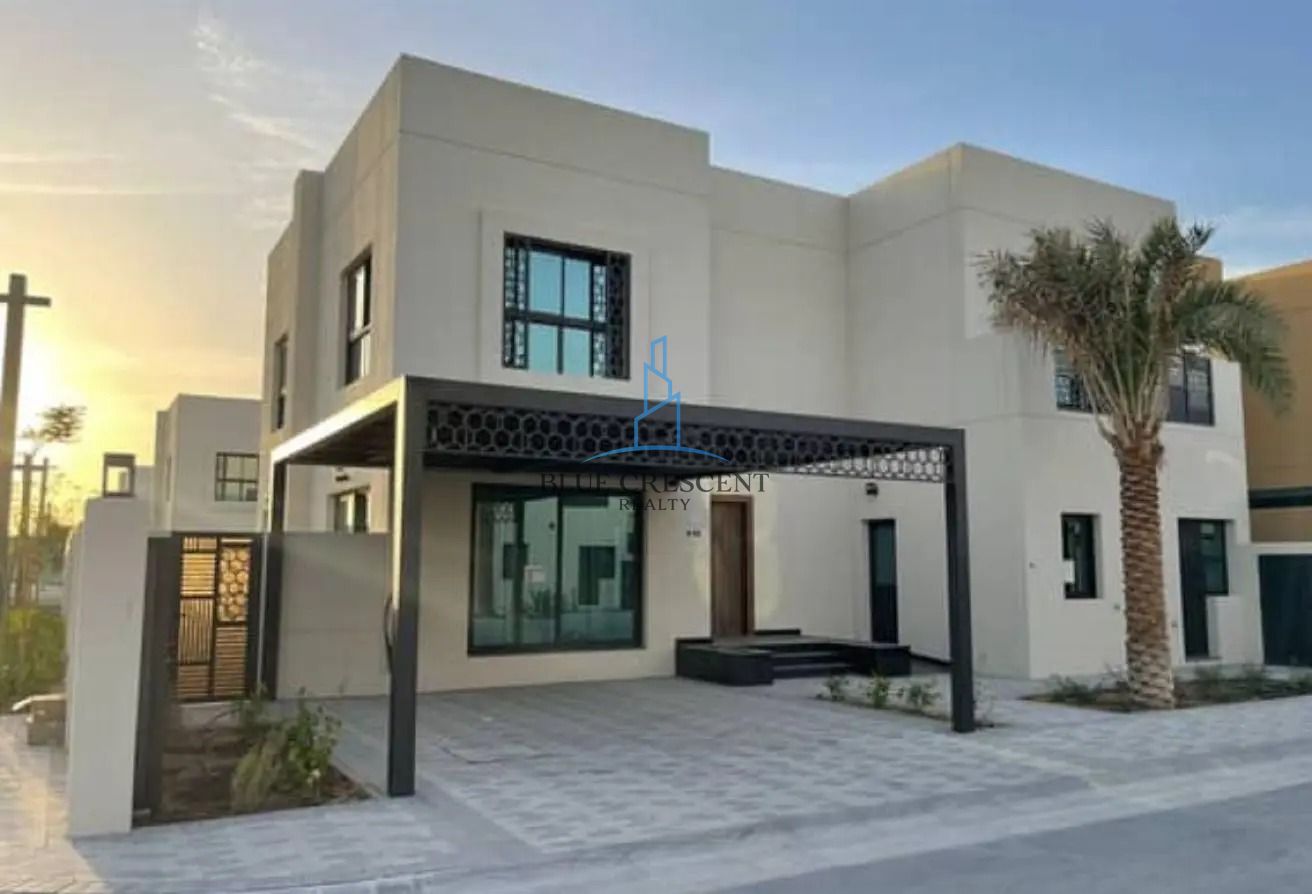Iconic Location | Luxury Amenities | Enduring Investment Value