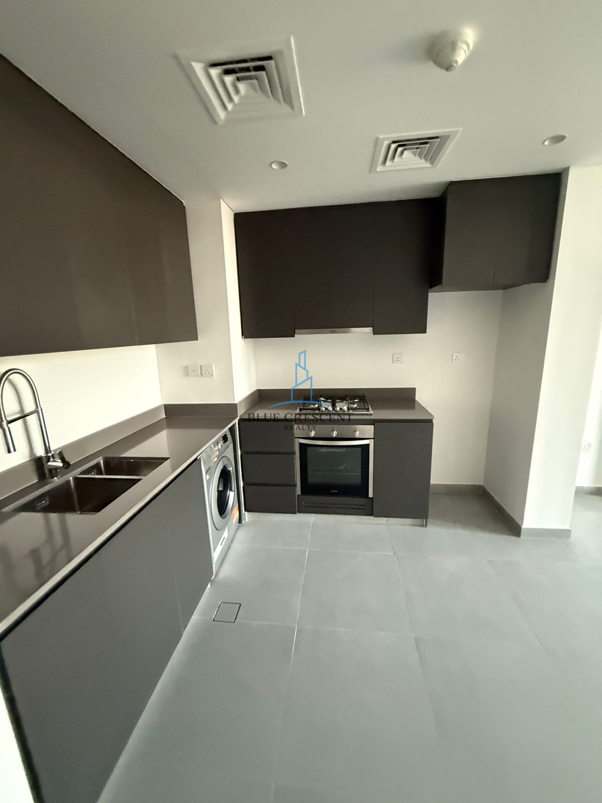 Tiraz 1, Tiraz, Naseej District, Aljada, Sharjah