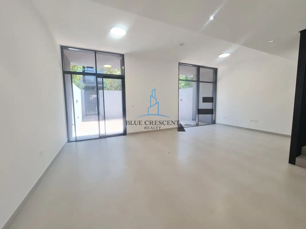 Stylish Townhouse | Family Friendly | Green Surroundings