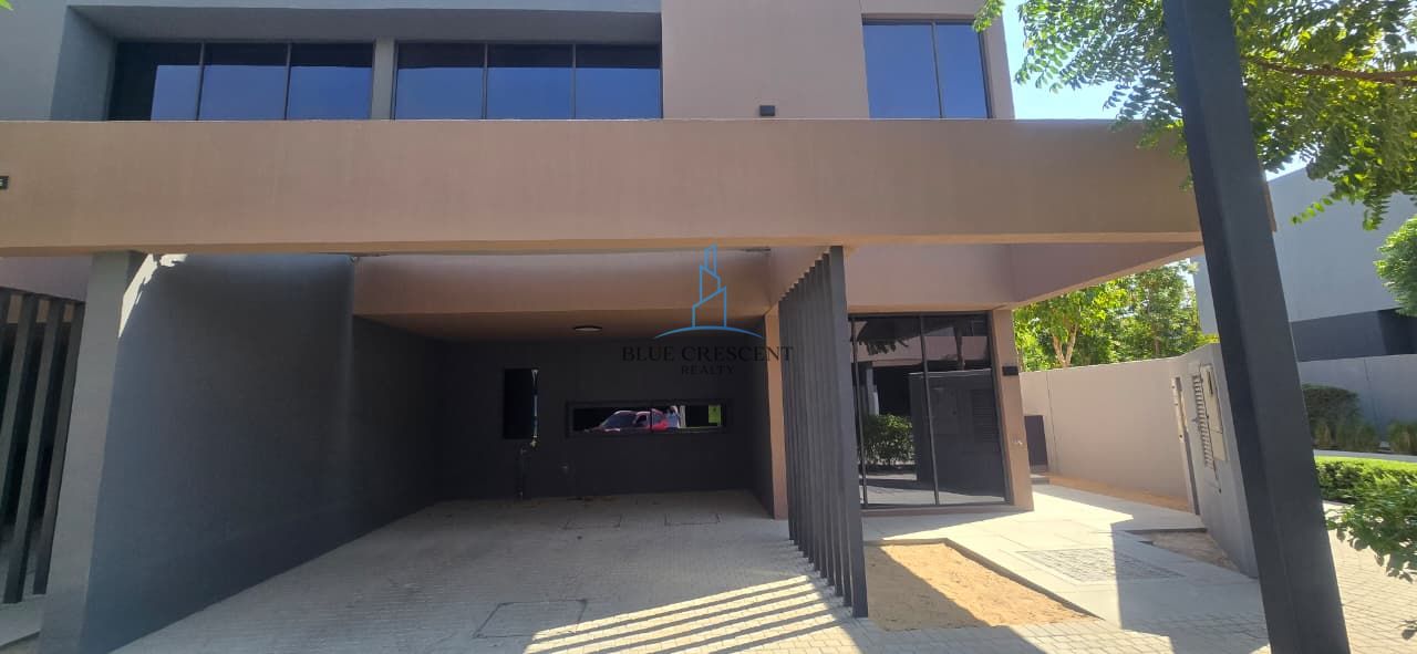 Corner 4BR Townhouse | High ROI | Full Greenery | Prime Location in Masaar – Kaya |